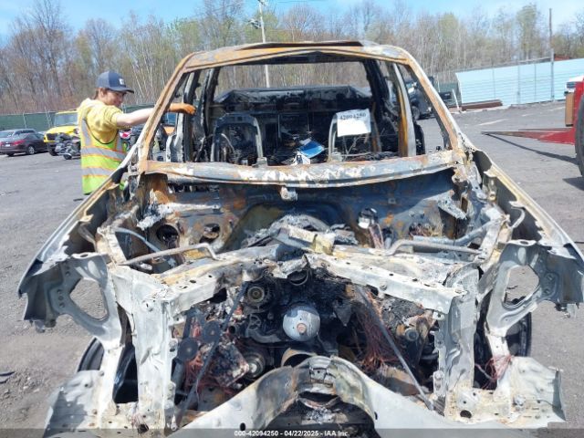 3GCPYFED3MG285610 Chevrolet Silverado 1500 4wd  Short Bed Lt Trail Boss