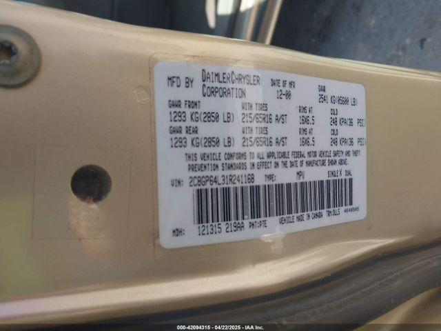 2001 CHRYSLER TOWN & COUNTRY 2C8GP64L31R241168 Photo 8