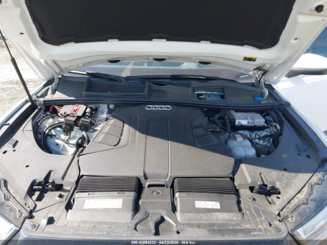 WA1VAAF77KD042653 Audi Q7 55 Premium