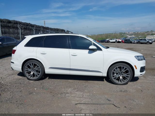 WA1VAAF77KD042653 Audi Q7 55 Premium