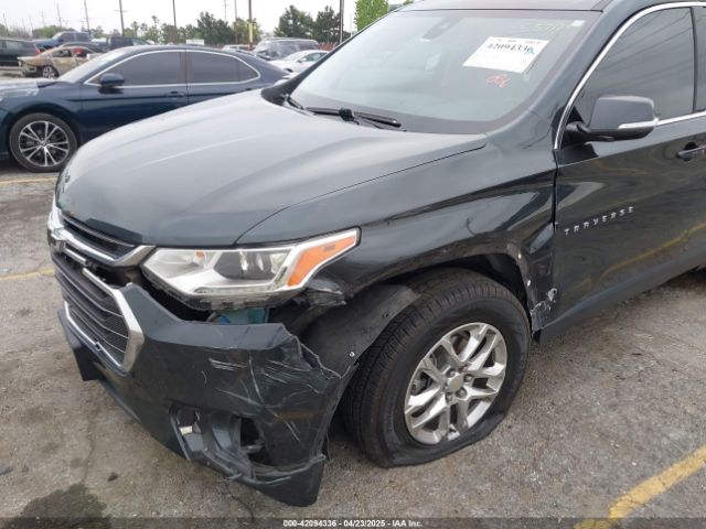 1GNERGKWXLJ320261 Chevrolet Traverse Fwd Lt Cloth