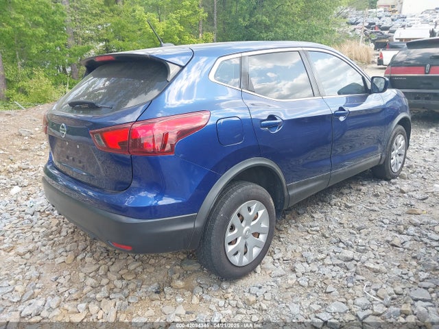 JN1BJ1CP4HW008943 Nissan Rogue Sport S