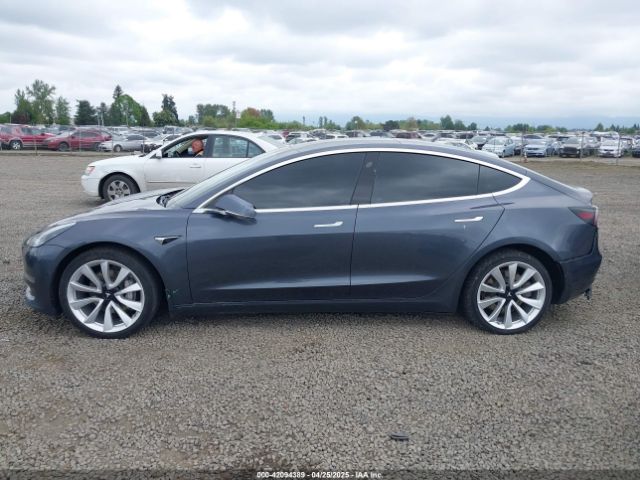 5YJ3E1EB7KF205883 Tesla Model 3 Long Range/performance