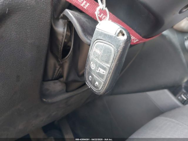 1C4PJMCS6FW755840 Jeep Cherokee Latitude Altitude