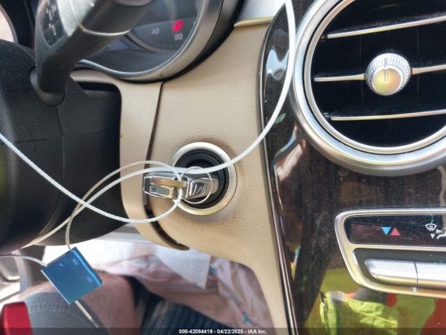 55SWF4JB2HU218808 Mercedes-Benz C 300 Luxury/sport