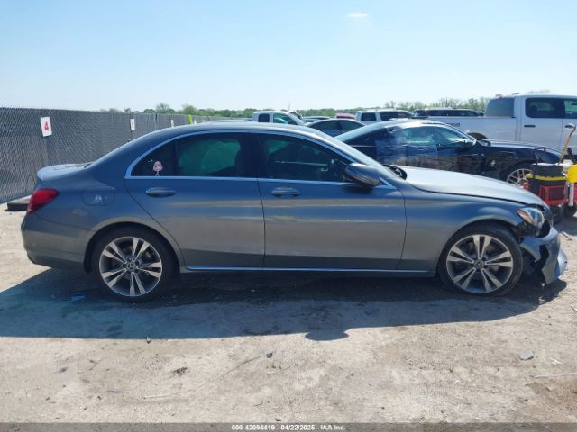 55SWF4JB2HU218808 Mercedes-Benz C 300 Luxury/sport