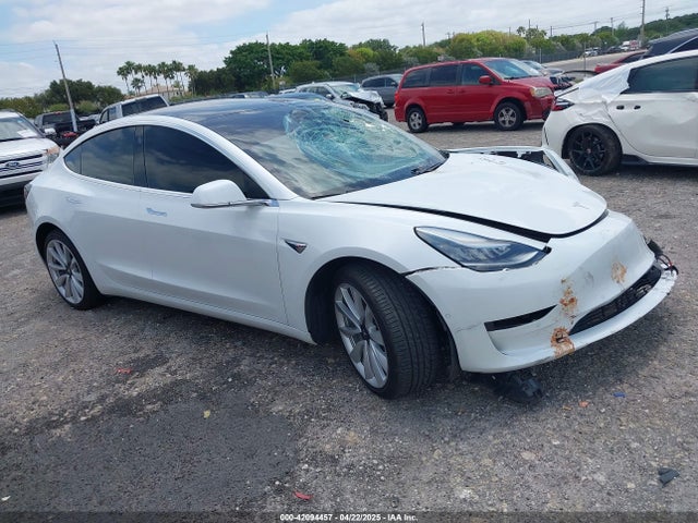 2019 TESLA MODEL 3 5YJ3E1EB1KF365760 Photo 0
