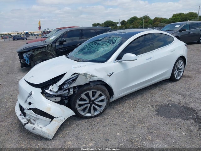 2019 TESLA MODEL 3 5YJ3E1EB1KF365760 Photo 1