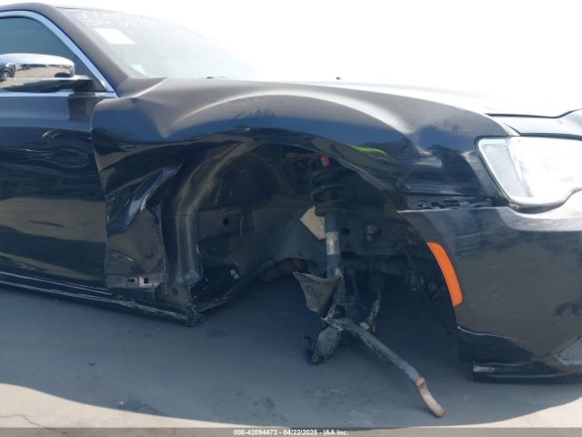 2C3CCAEG3KH697988 Chrysler 300 Limited