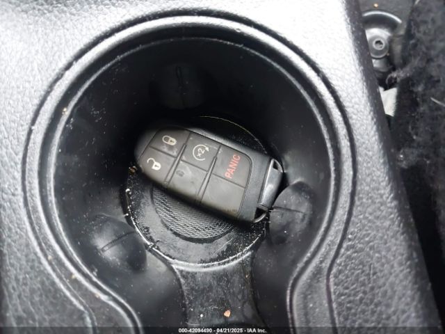 3C4NJDBB8MT530329 Jeep Compass Latitude 4x4
