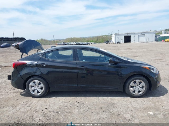 5NPDH4AE7GH738709 Hyundai ELANTRA SE