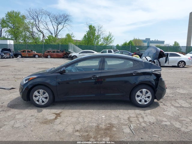 5NPDH4AE7GH738709 Hyundai ELANTRA SE