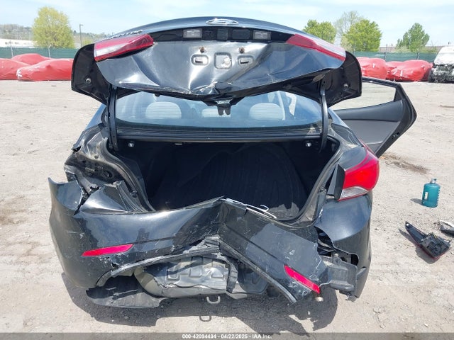 5NPDH4AE7GH738709 Hyundai ELANTRA SE