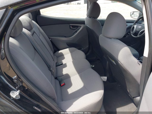 5NPDH4AE7GH738709 Hyundai ELANTRA SE