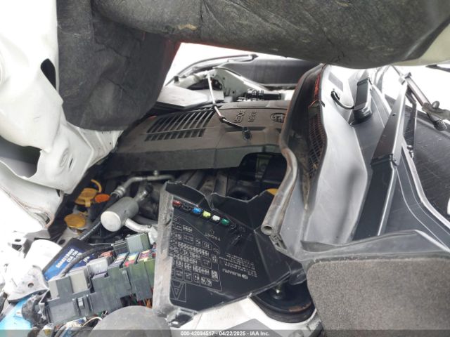 JF2SKAEC1KH447633 Subaru Forester Premium