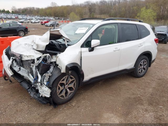 JF2SKAEC1KH447633 Subaru Forester Premium