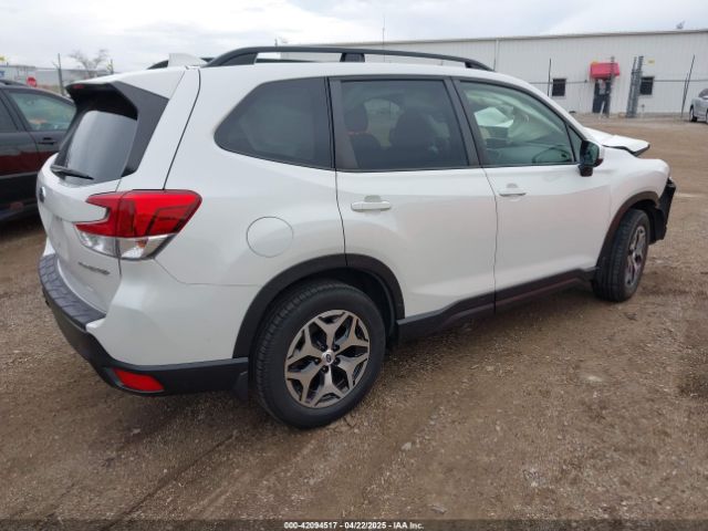 JF2SKAEC1KH447633 Subaru Forester Premium