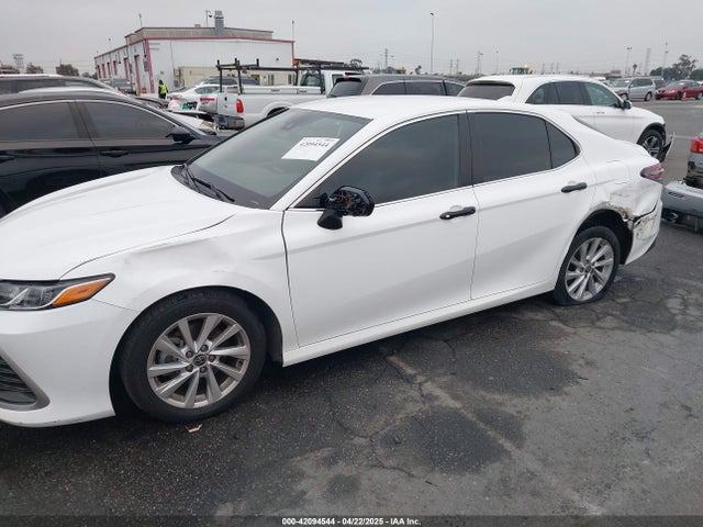 4T1C11AKXMU597300 Toyota CAMRY LE