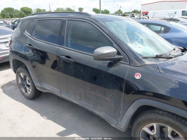 3C4NJDDB4HT646968 Jeep New Compass Trailhawk 4x4