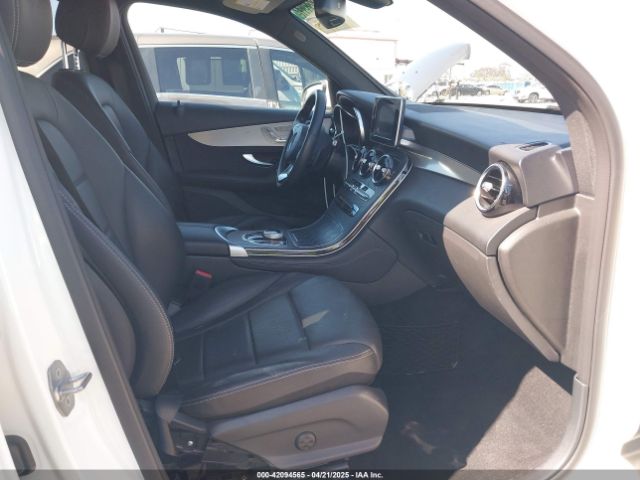 WDC0G4JB0KV172130 Mercedes-Benz GLC 300