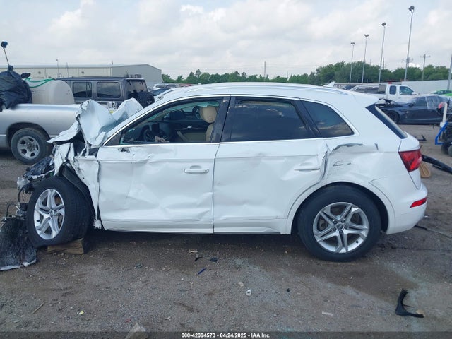 WA1ANAFY1K2112381 Audi Q5 45 Premium