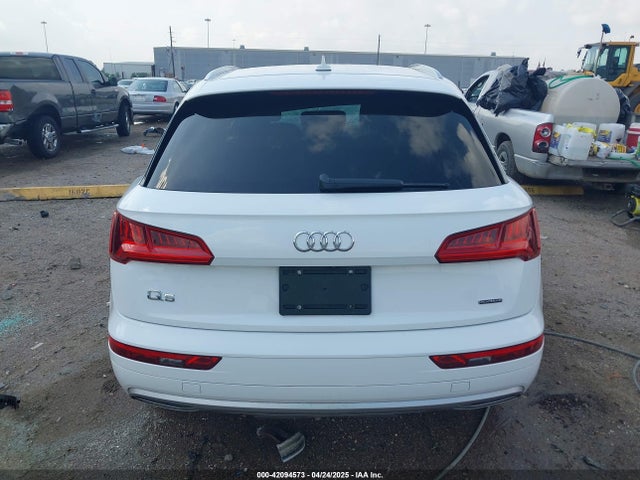 WA1ANAFY1K2112381 Audi Q5 45 Premium
