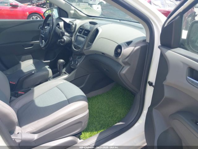 1G1JE6SB9F4116735 Chevrolet Sonic Ltz Auto