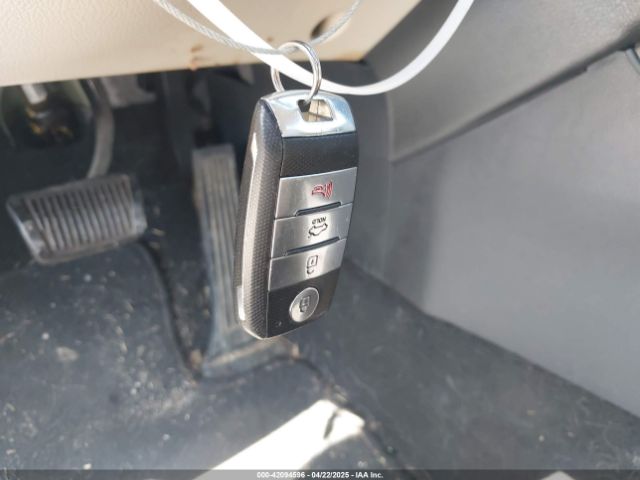 KNAGN4AD5G5092273 KIA Optima Hybrid Ex