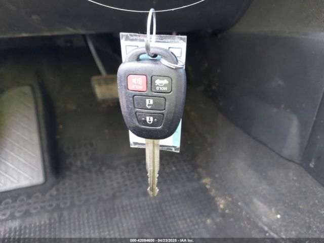 2T1BURHE6JC014199 Toyota COROLLA LE