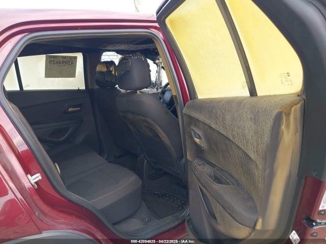 3GNCJKSBXHL227268 Chevrolet TRAX LS