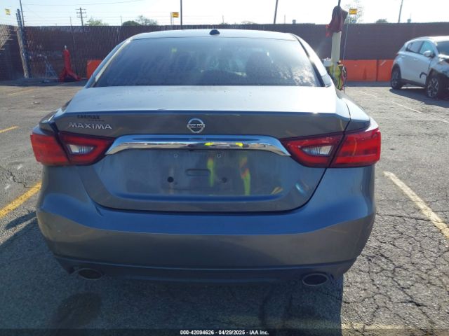 1N4AA6AP1JC400557 Nissan 2018