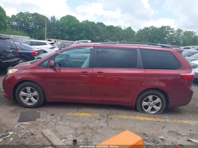 5TDKZ3DC6HS822945 Toyota Sienna Le 8 Passenger