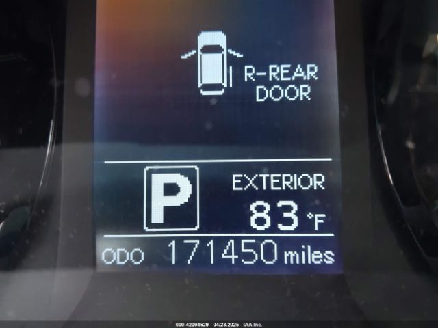 5TDKZ3DC6HS822945 Toyota Sienna Le 8 Passenger