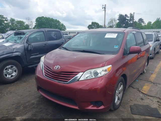5TDKZ3DC6HS822945 Toyota Sienna Le 8 Passenger