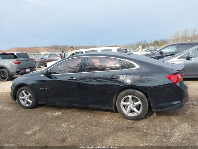 1G1ZB5ST1JF258363 Chevrolet Malibu 1ls