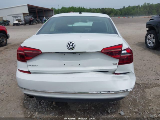1VWAT7A31HC015952 Volkswagen Passat 1.8t S