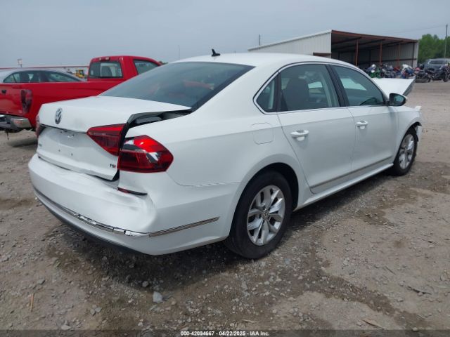 1VWAT7A31HC015952 Volkswagen Passat 1.8t S