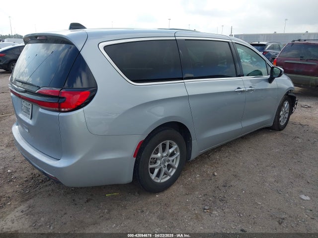 Chrysler Pacifica Touring L 2023 2C4RC1BG4PR594204 Image 4