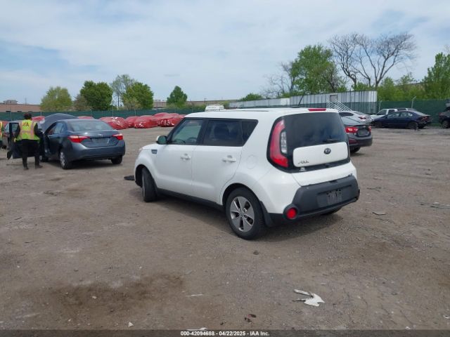 KNDJN2A20F7121886 KIA Soul