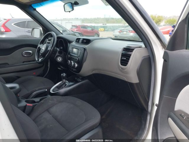 KNDJN2A20F7121886 KIA Soul