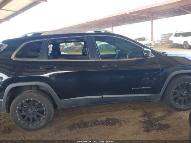 1C4PJLLB2KD420090 Jeep Cherokee Latitude Plus Fwd