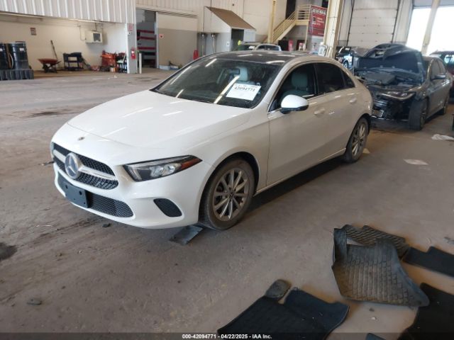 2021 MERCEDES-BENZ A 220 W1K3G4EB7MJ301221 Photo 1