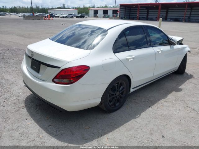 55SWF4JB4HU206451 Mercedes-Benz C 300 Luxury/sport