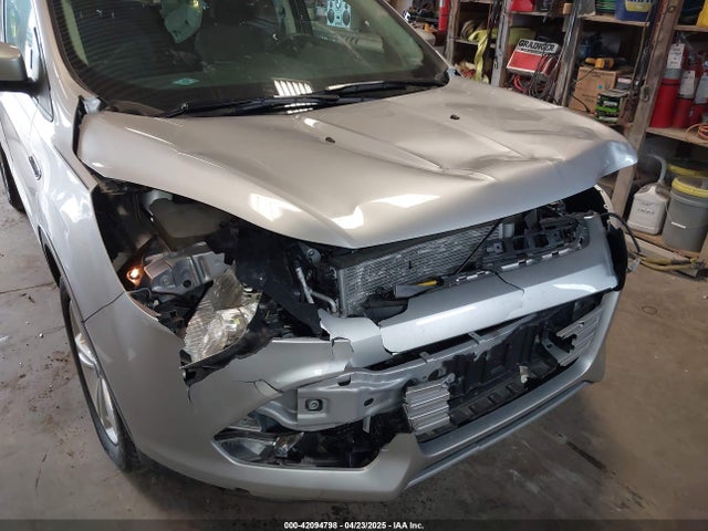 1FMCU0GX4FUC22042 Ford ESCAPE SE