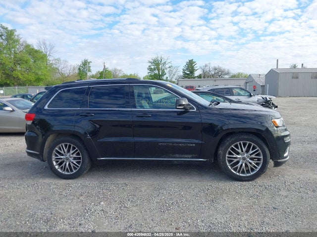 1C4RJFJG2HC843906 Jeep Grand Cherokee Summit 4x4