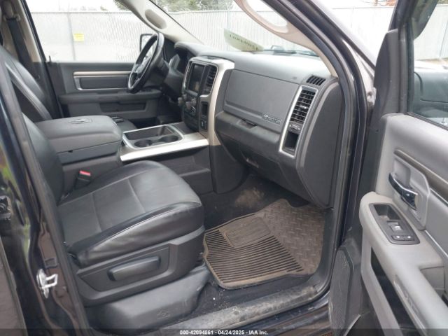 1C6RR7TT9JS262494 RAM 1500 Big Horn  4x4 6'4 Box