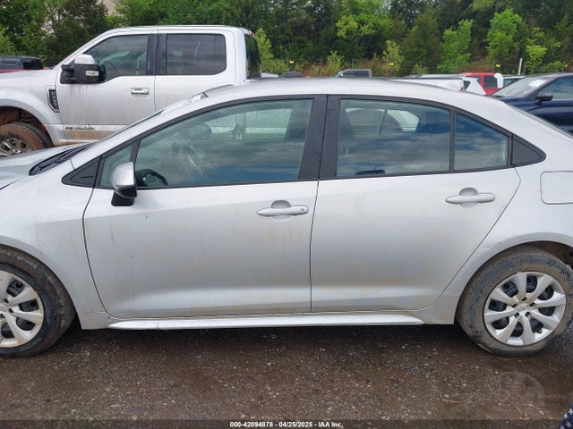 5YFB4MDEXRP123012 Toyota COROLLA LE