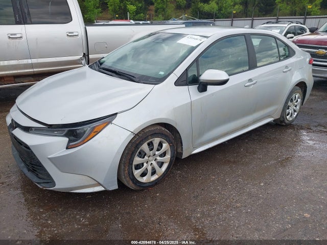 5YFB4MDEXRP123012 Toyota COROLLA LE