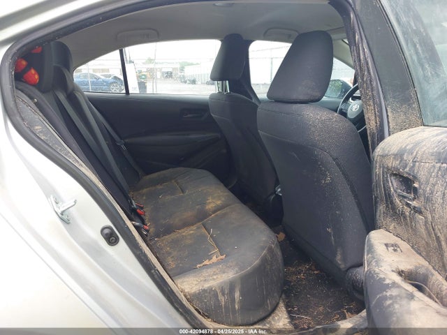 5YFB4MDEXRP123012 Toyota COROLLA LE