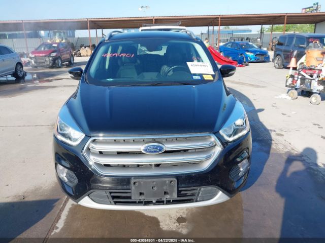 1FMCU0JD9HUE71213 Ford Escape Titanium